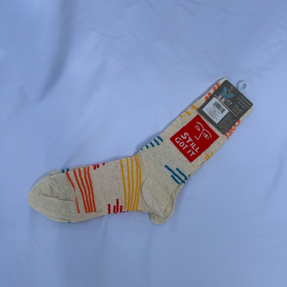 Blue Q Cream Crew Socks with Red, Orange, Yellow & Teal Accents size 7-12 NWT - Picture 3 of 5